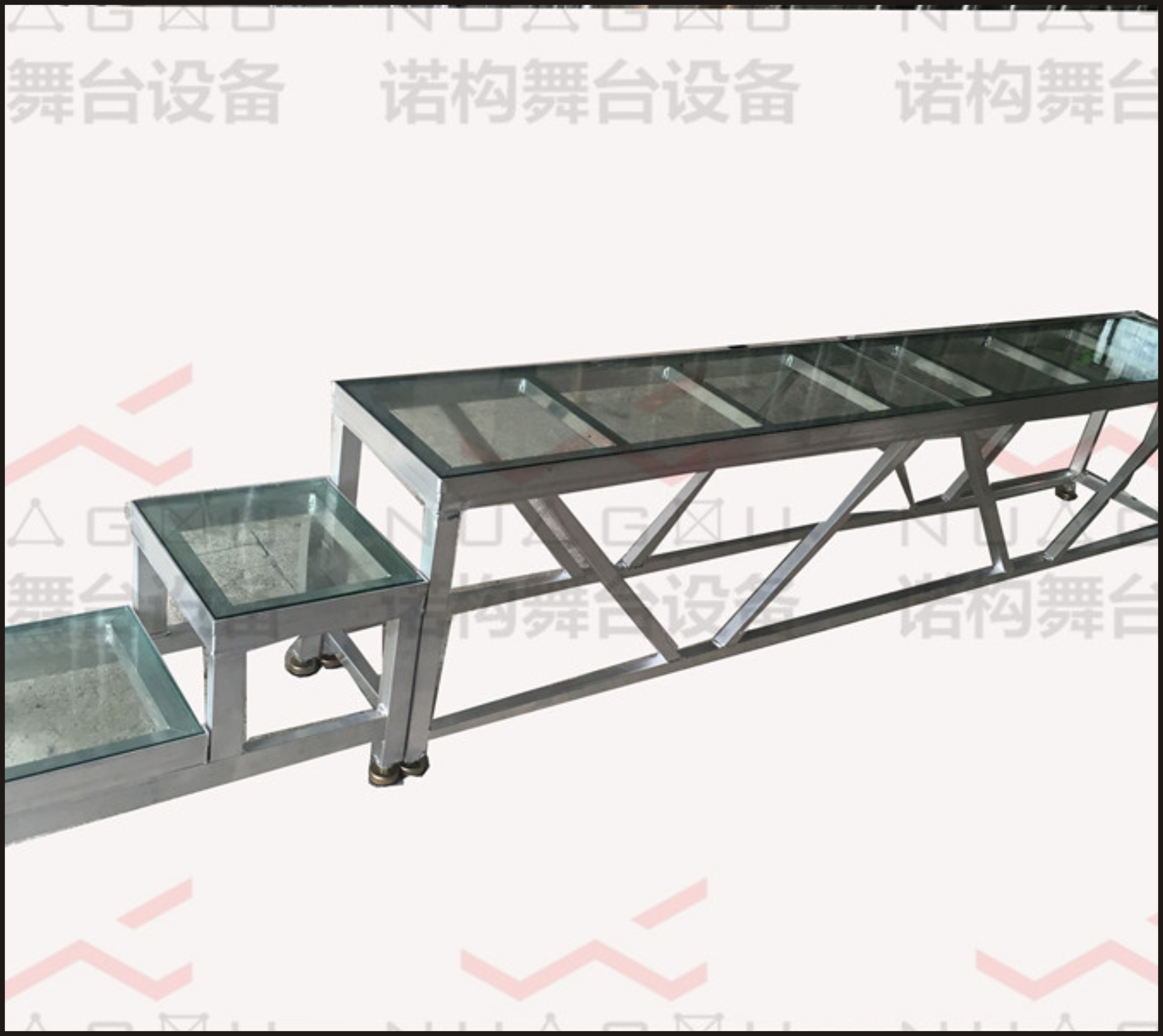 W005鋁合金玻璃舞臺